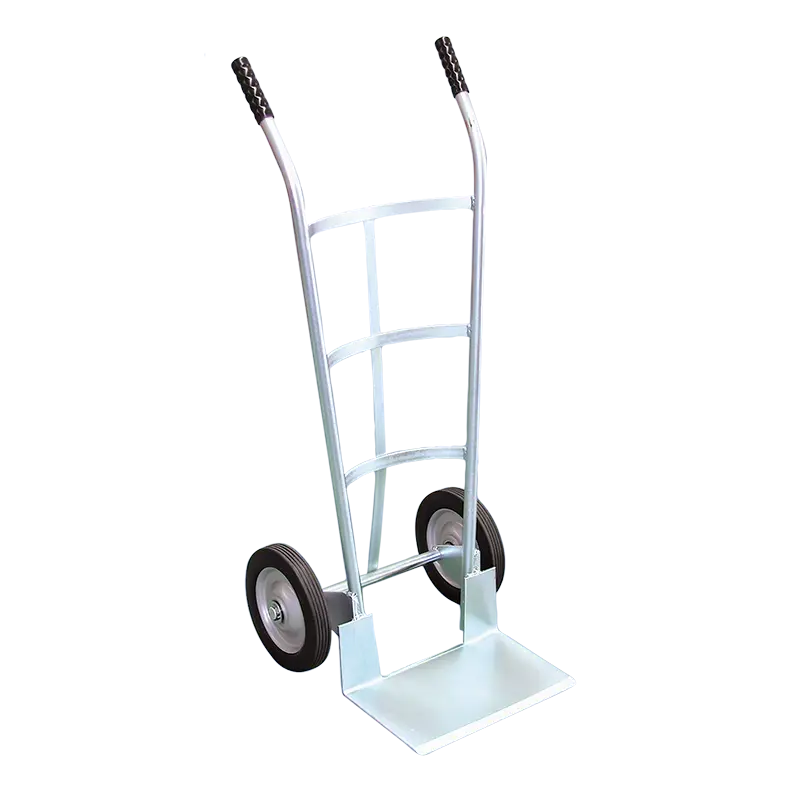 Close-up of the CB70EL’s curved back design, ideal for securing 200L drums and sacks.